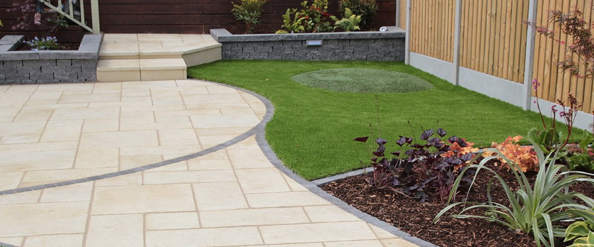 Garden Paving Installers For Stoke-on-Trent 